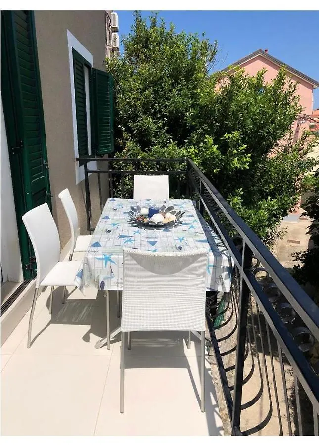Holiday home Casa In Centro A Lussinpiccolo Villa Mali Losinj